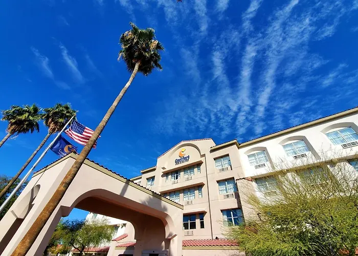 Comfort & Phoenix Sky Harbor Airport 3* Tempe